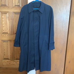 NBW VINTAGE MENS TRENCH COAT